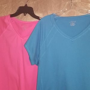 🚨 4 for $16 🚨 Two BCG workout shirts